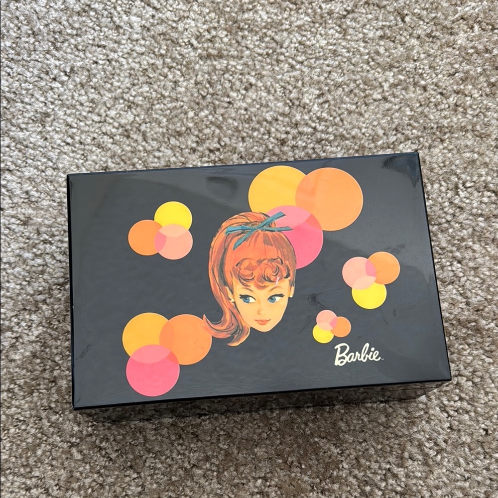 Barbie Black Music Box 2002 Mattel